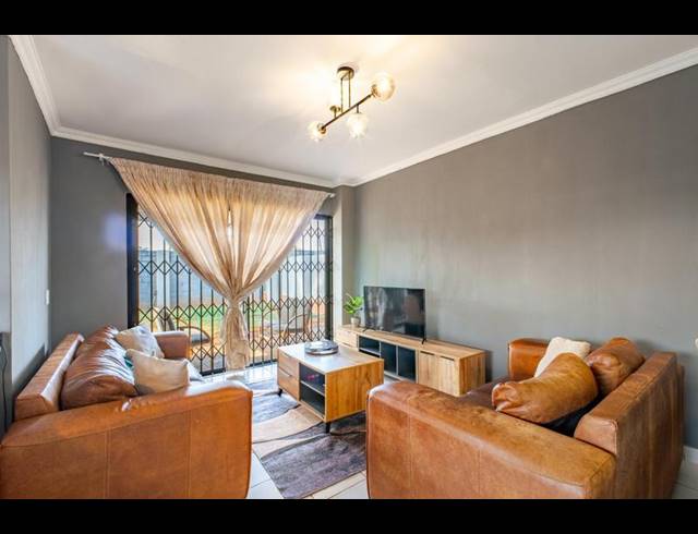 3 BEDROOM DUPLEX FOR SALE IN MONTANA